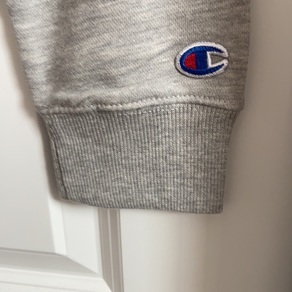 Champion crew neck sweatshirt - Picture 2 of 4